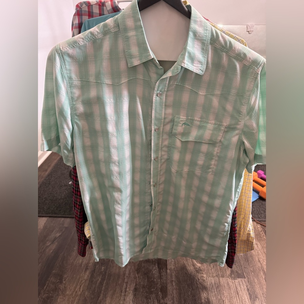 SIMMS men’s short sleeve button up shirt